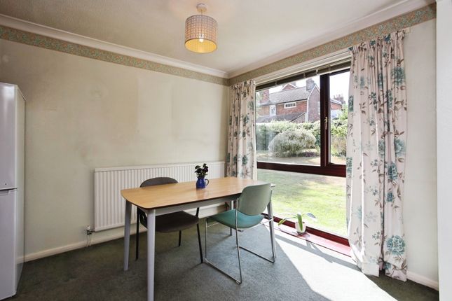 2 Shrublands Court,, Mill Crescent, Kent photo 4