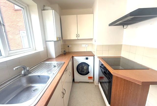 Flat 5, Bournemouth photo 2