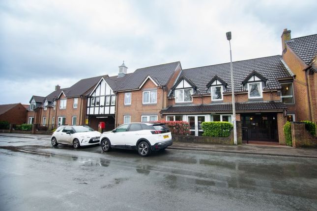 Thumbnail Flat for sale in Haldenby Court, West End, Swanland, North Ferriby