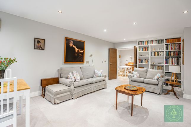 3 Roseanna Lodge, 50 Village Road, Enfield photo 3
