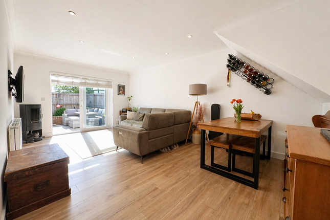 5, St. Annes Drive, Tenby photo 3