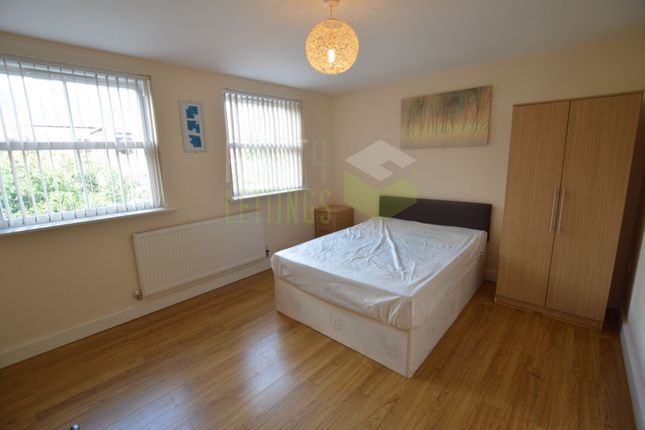 Terraced house to rent in Eastleigh Road, Leicester