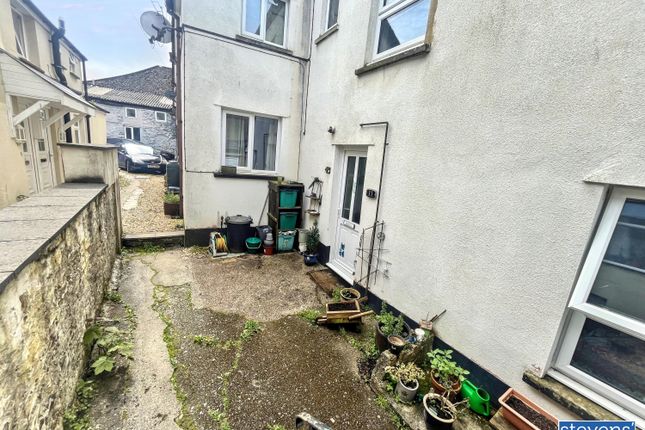 11, St James Court, Okehampton photo 3
