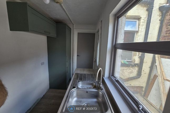 Highthorne View, Armley, Leeds photo 2