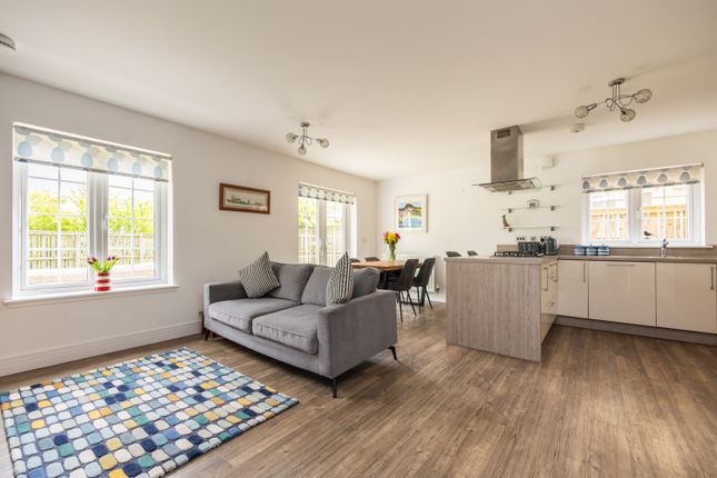 8, Quarrypark Drive, Ratho photo 4