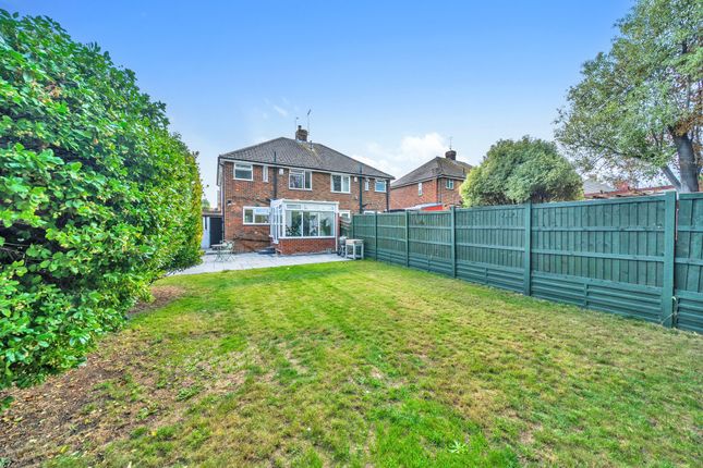 10 Chatsworth Drive, Rochester photo 2