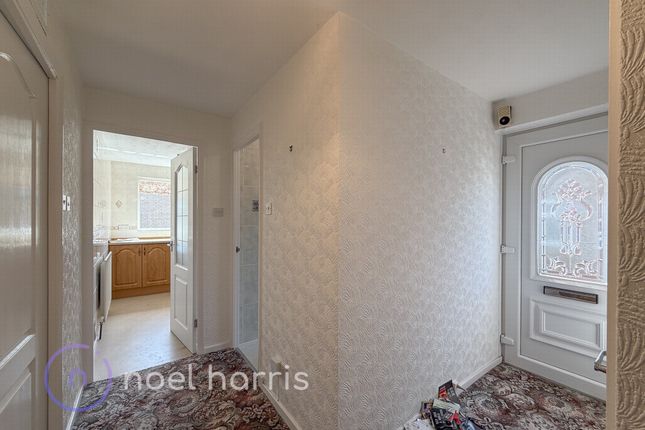 8, Gresham Close, Cramlington photo 2