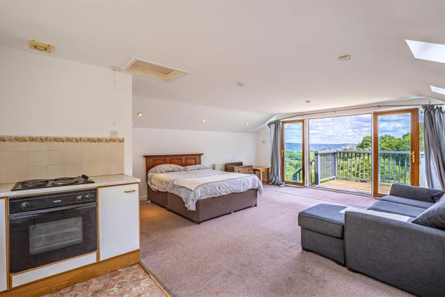 Bx1A0335-Hdr.Jpg