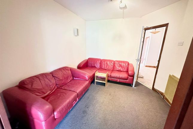 Terraced house to rent in Newcroft Close, Uxbridge