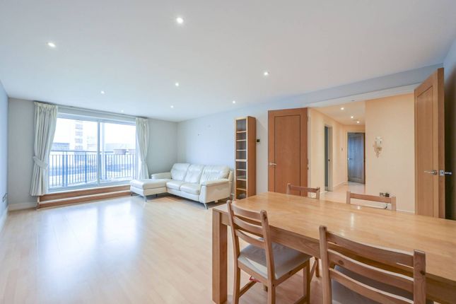Thumbnail Flat for sale in Jamestown Way, Canary Wharf, London