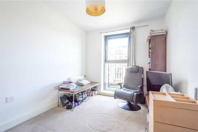 Flat for sale in Midland Road, Bath, Somerset