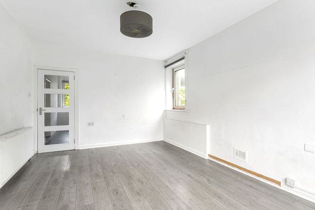6/2 Wardieburn Place East, Edinburgh, EH5 1DJ photo 3