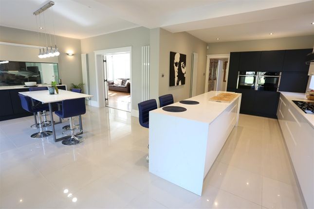 25, Links Road, Epsom photo 4