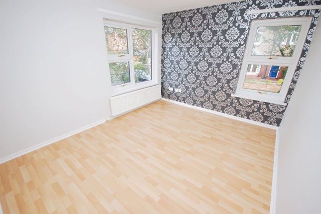 Flat for sale in Lyndhurst Road, Forest Hall, Newcastle Upon Tyne