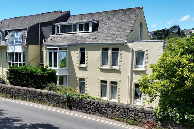 3-bed flat on Parkside Apartments, Mumbles, £349,995