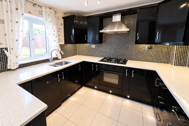 7, Brennan Close, Newcastle Upon Tyne photo 4