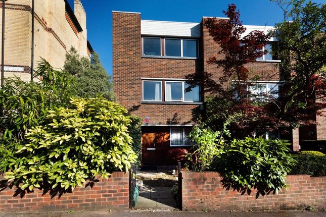 11A, Arkwright Road, London photo 2