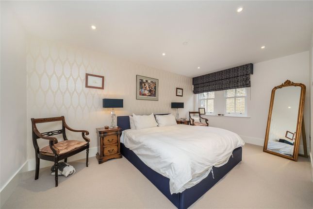 Mews house for sale in Wardell Mews, London