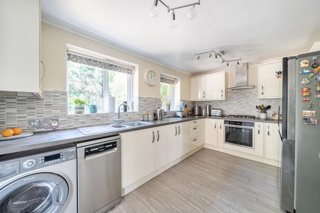 33, Lingfield Park, South Gloucestershire photo 3