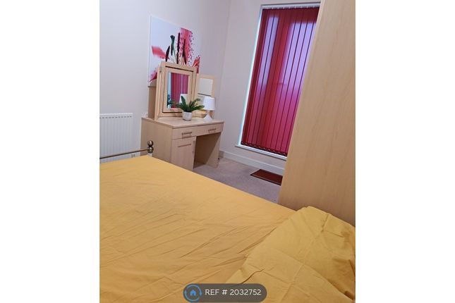 Room to rent in Kendrahall Road, South Croydon