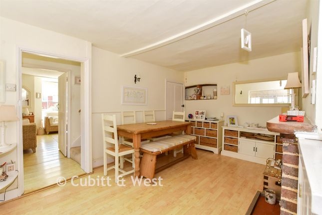 30, Lower Street, Pulborough photo 2
