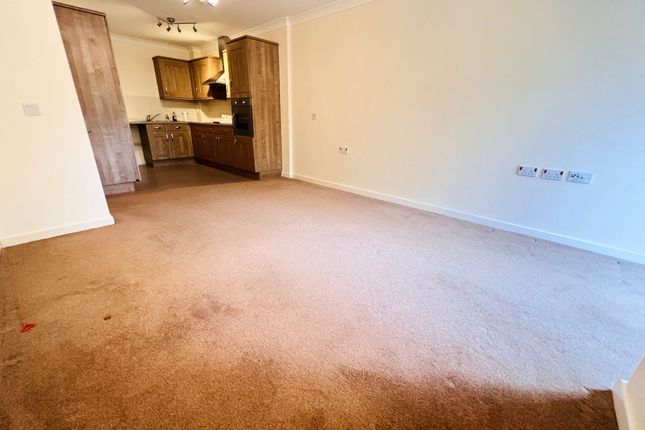 Flat for sale in Sandbeds Road, Willenhall