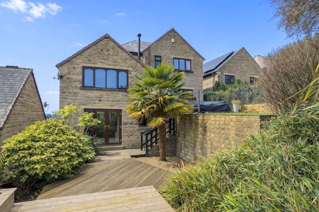 12, BANKFIELD GRANGE, HALIFAX photo 3