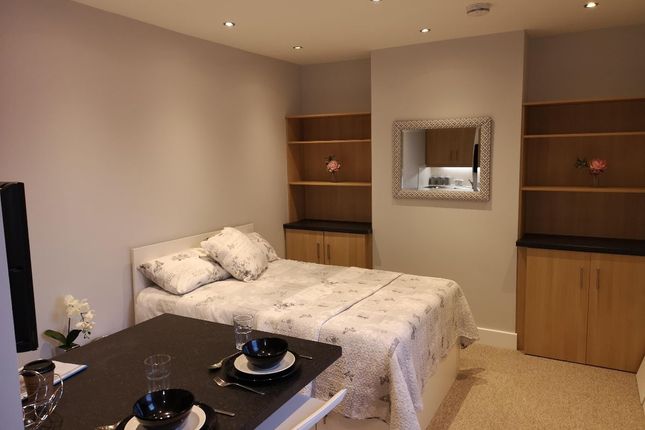 Thumbnail Room to rent in Longfleet Road, Poole