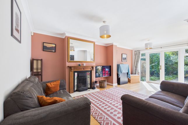 Glendale, 67 Summerleys Road, Princes Risborough photo 4