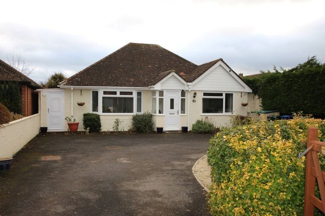 Thumbnail Bungalow for sale in The Moors, Kidlington