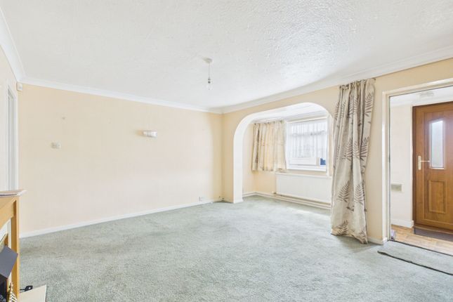 14 Scotney Way, Huntingdon photo 3