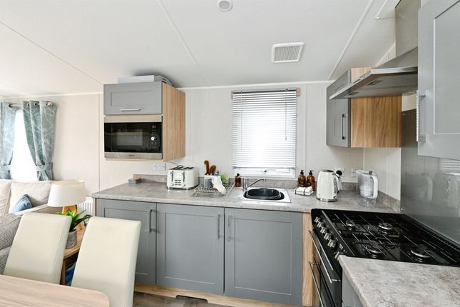 55, Balmoral, Manor Road, Hunstanton photo 4