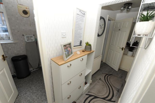 1131, Bolton Road, Bradford photo 5