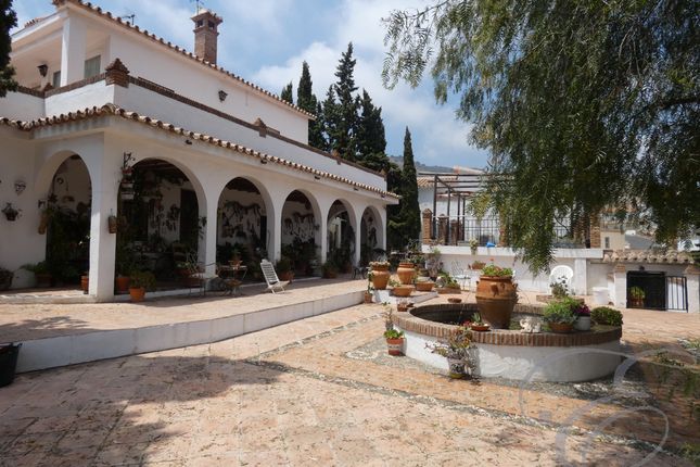 Thumbnail Villa for sale in Rincon De La Victoria, Axarquia, Andalusia, Spain