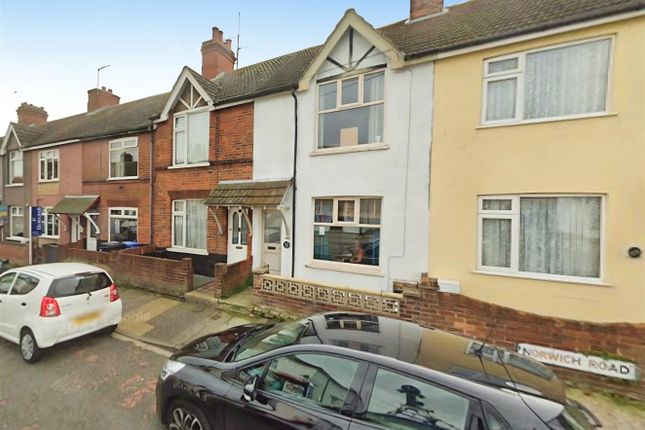 3-bed house on 53, Norwich Road, Lowestoft, £145,000