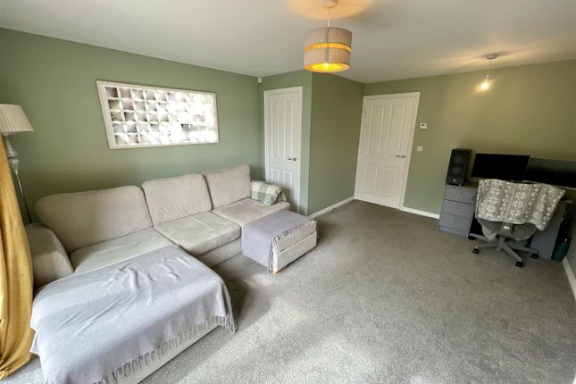 11, Granville Place, Darlington photo 3