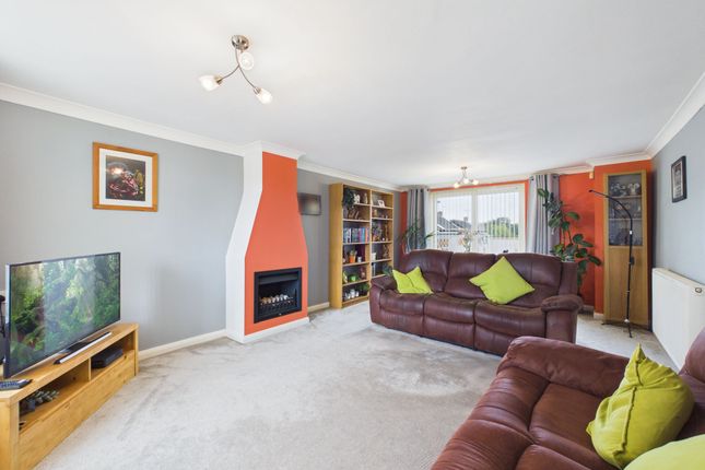 99 Riseborough Walk, Nottingham photo 2