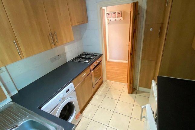 Flat to rent in Church Hill Road, East Barnet