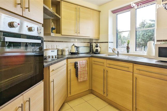 Flat for sale in Lenthay Road, Sherborne