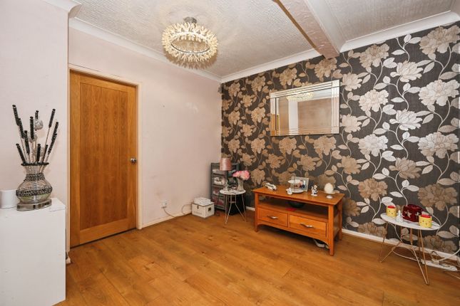 60, Thirlmere Avenue, Wigan photo 3