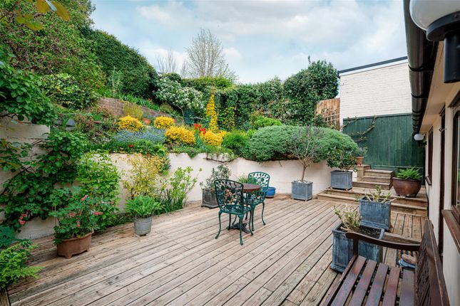 Semi-detached house for sale in Totteridge Lane, High Wycombe