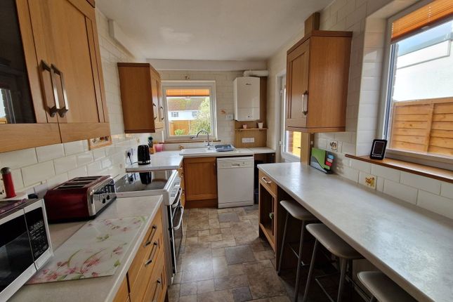 33, Lyndhurst Road, Exmouth photo 4