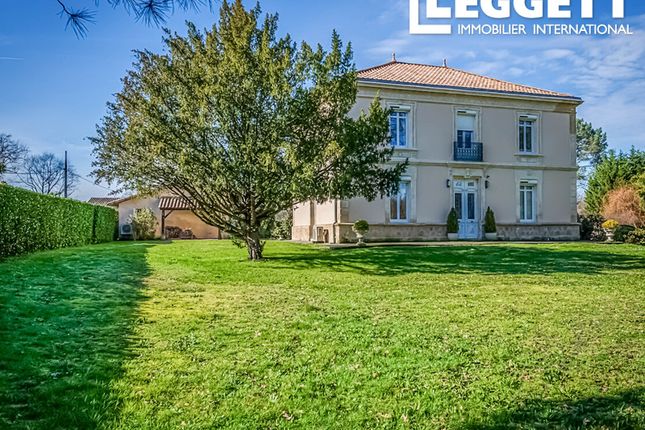 Thumbnail Villa for sale in Saint-Magne, Gironde, Nouvelle-Aquitaine