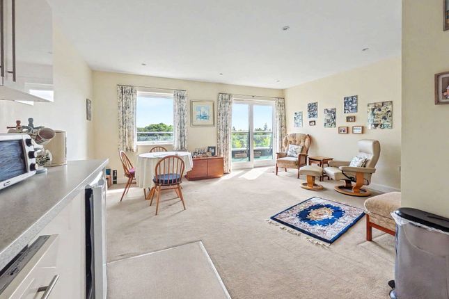 Weycombe House, 24, Wispers Lane, Surrey photo 2