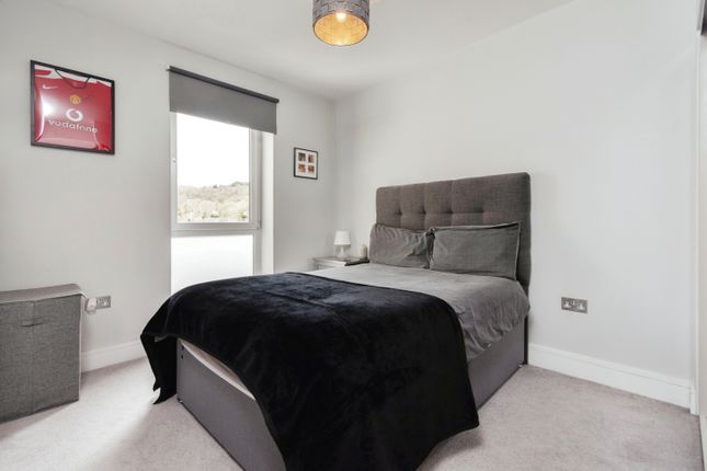 Flat for sale in Whyteleafe Hill, Whyteleafe, Surrey