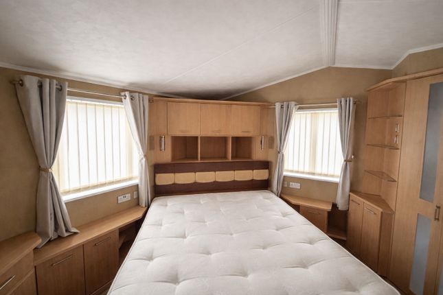 P5, Greendales Caravan Park, Morecambe photo 3