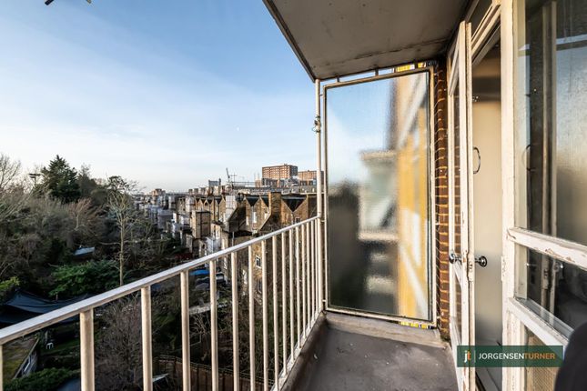 Flat for sale in Split Level Maisonette, Maida Vale