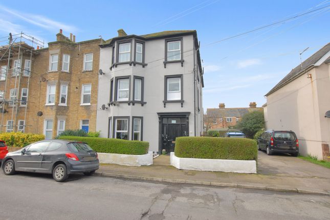 Flat for sale in Albert Road, Hythe