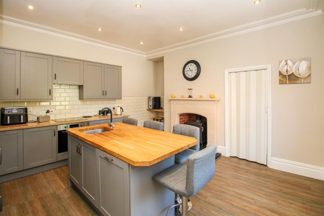 141, Wakefield Road, Dewsbury photo 3