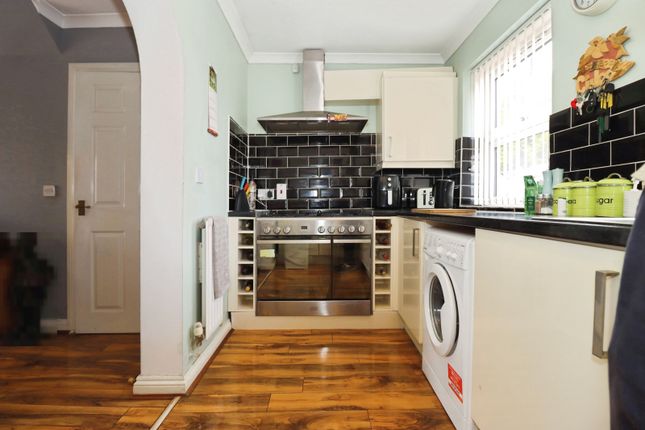 29, Halls Road, Bristol photo 4